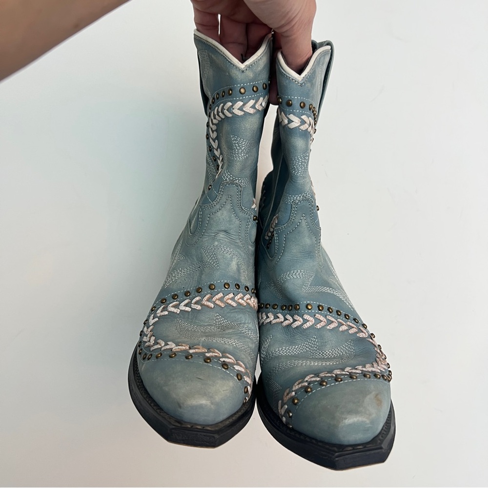 LAREDO WOMEN'S FANCY LEATHER WESTERN BOOT - SNIP TOE, Size 7.5 - Picture 5 of 8